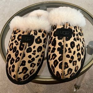 Ugg cheetah Slip one